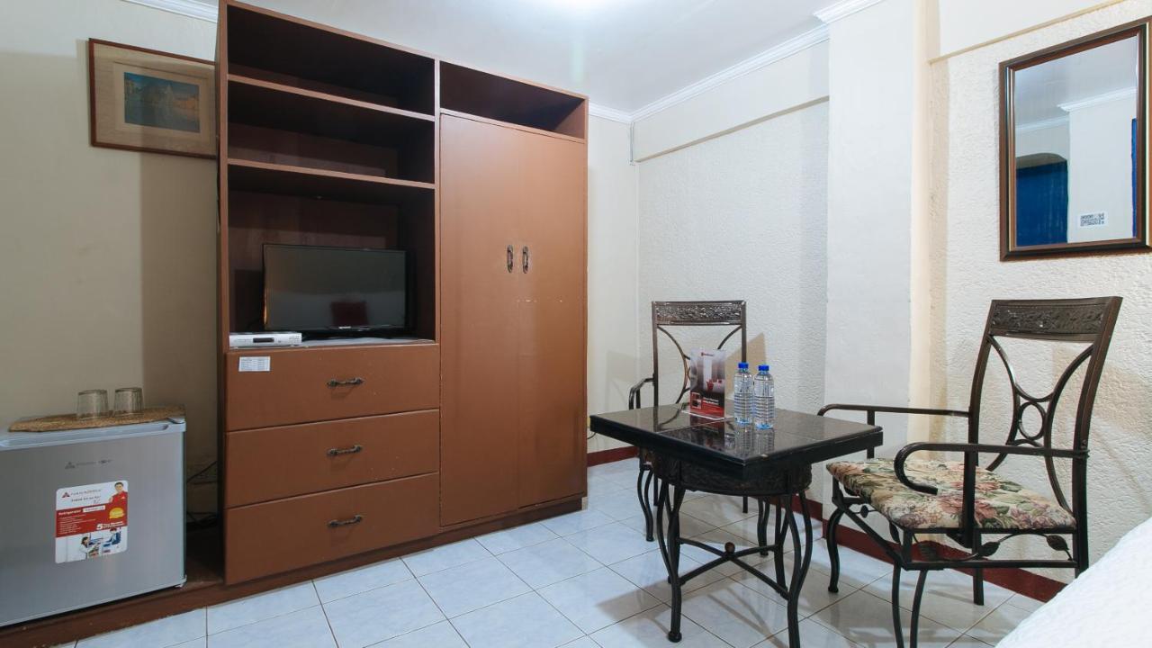 Reddoorz Plus At Lagoon Resort Zambales Olongapo Exterior photo
